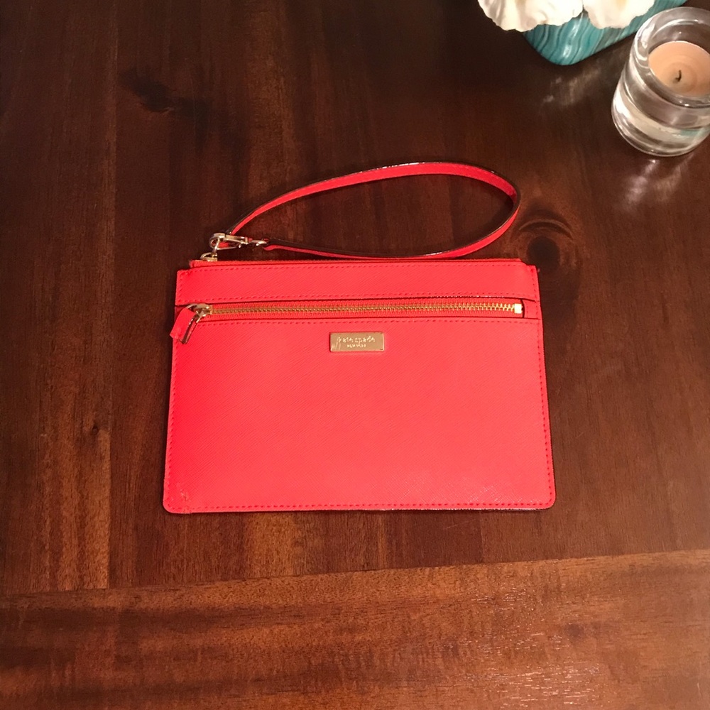 SOLD Kate Spade Laurel Way Wristlet